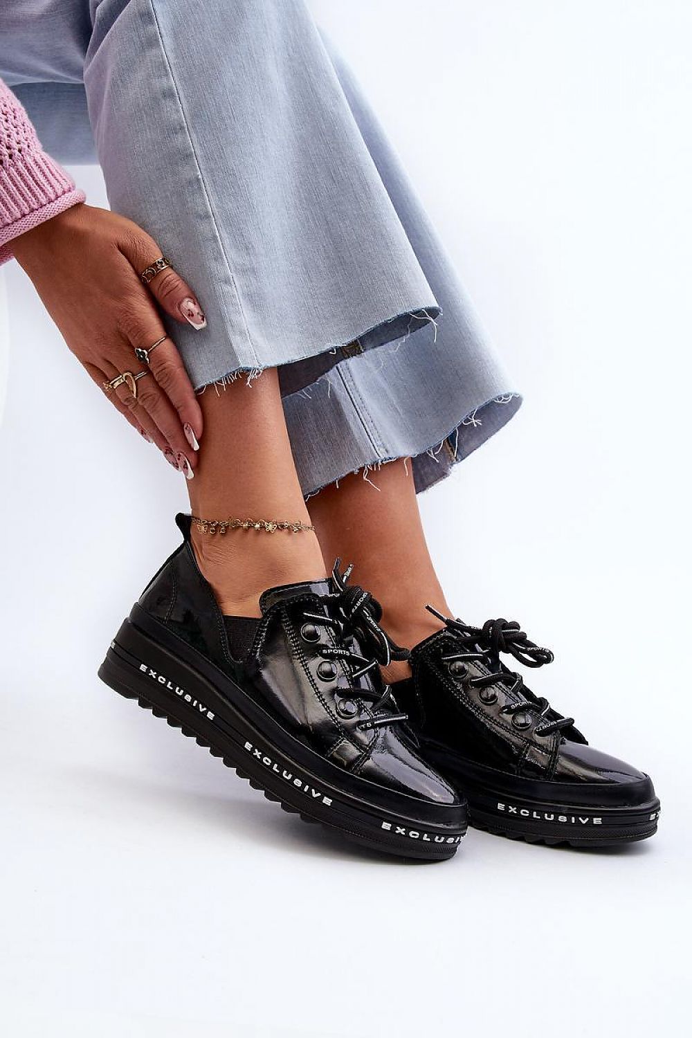 Women Low Shoes - Step in Style