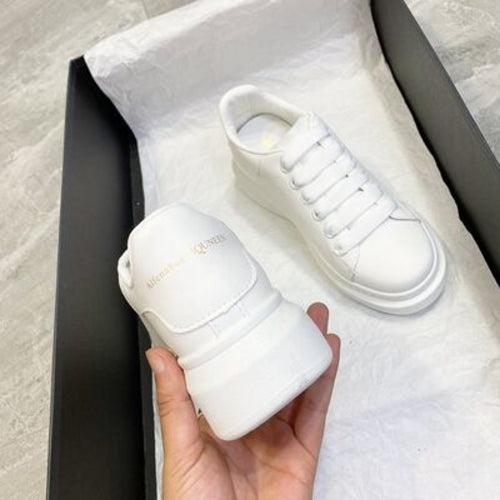 Leather Lace Up Round Toe Platform Sneakers