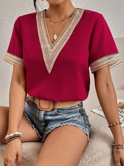 Lace V-neck short-sleeved T-shirt