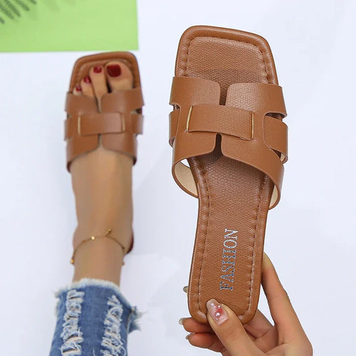 Luxury Summer Slippers Women Flat Outdoor Trend Beach Sandals Female