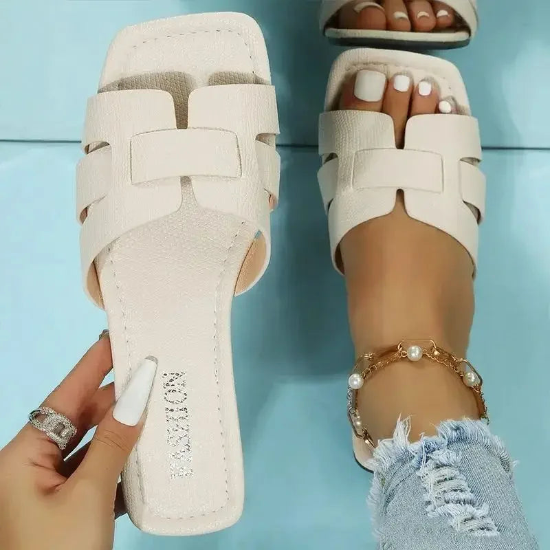 Luxury Summer Slippers Women Flat Outdoor Trend Beach Sandals Female