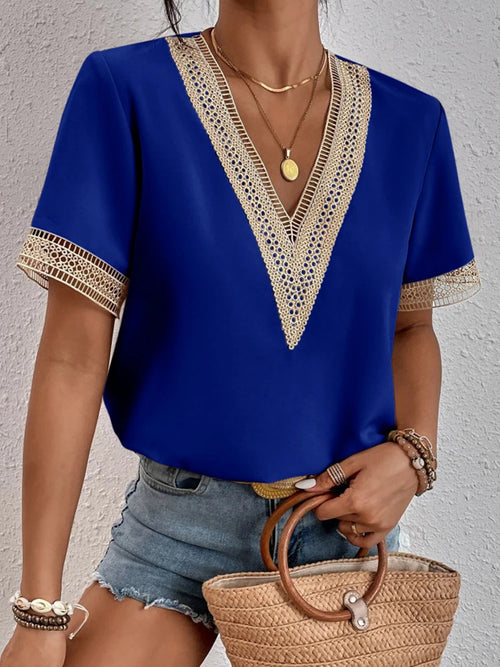 Lace V-neck short-sleeved T-shirt