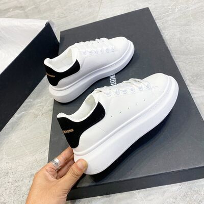 Leather Lace Up Round Toe Platform Sneakers